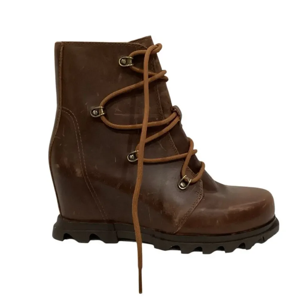 Sorel Joan Of‎ Artic Waterproof Wedge III Booties In Hazelnut Size 8